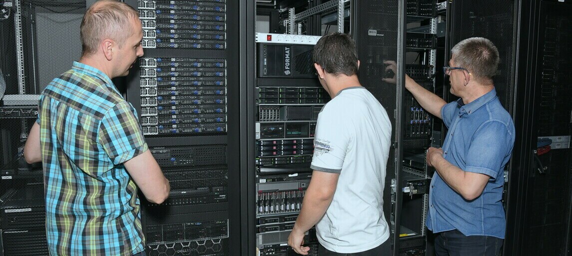 Experienced and commited team!