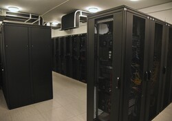 Foto. 4 Centrum Przetwarzania Danych Centrum Komputerowego Uniwersytetu Zielonog&oacute;rskiego